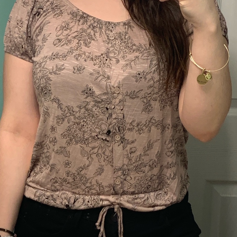 NWT Size S Cute Summer Top💗🌸💗🌸💗